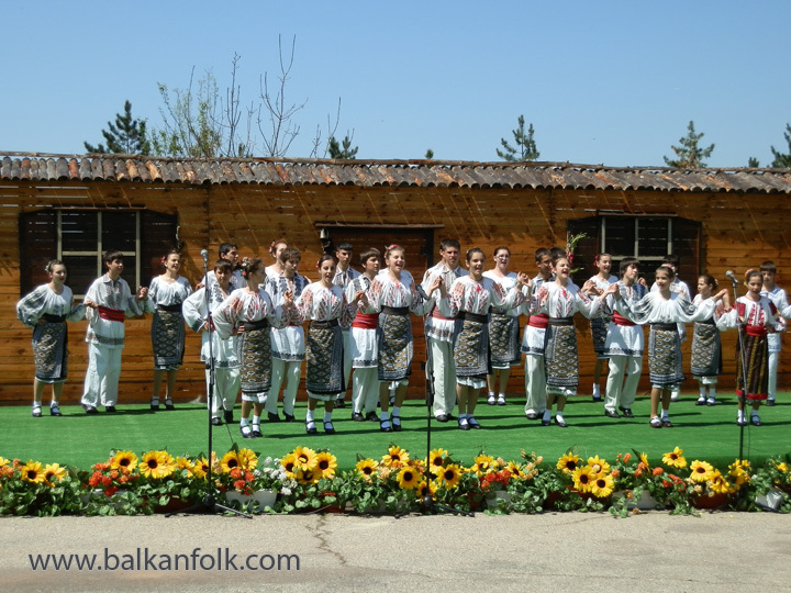 Romanian folk group