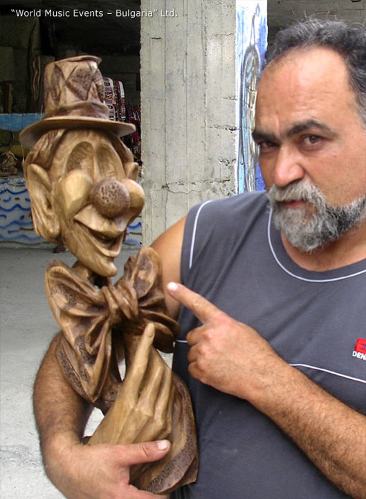 Николай Николов - дърворезбар от Варна