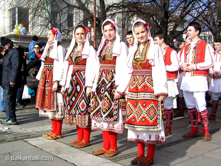 КУД "Мирче Ацев" от Прилеп - Македония на Фестивала "Сурва 2008"