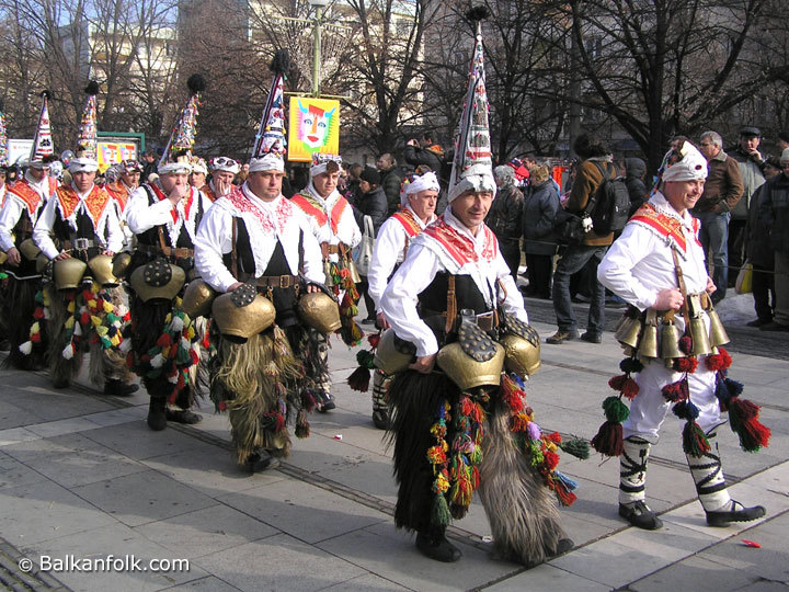 Снимка на кукери от Фестивала "Сурва 2008" в Перник