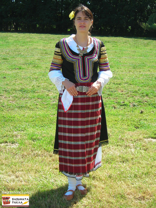 Handmade costume from Kjustendil.