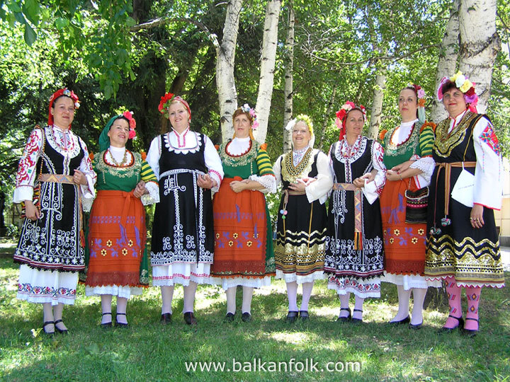 Bulgarian folk choir Zornitsa at Folklore festival "Pautaliya 2007" - Kyustendil, Bulgaria