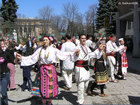 Bulgarian horo dance - Zornitsa Ensemble and people from Pernik