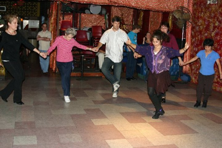 Balkan folklore dances course led by Jatila van der Veen - Kopanitsa