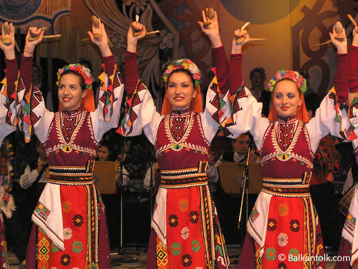 Varnenski dances - “Filip Koutev” Bulgarian National Folklore Ensemble