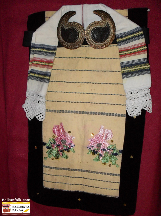 Apron, towel and belt buckles from Ledenik village, municipality of Veliko Tarnovo - Bulgaria