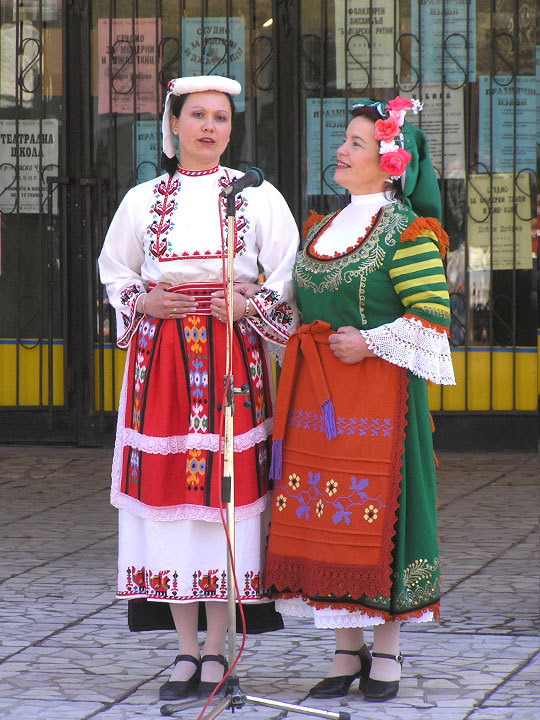 Zornitsa Vocal Folk Group - Zhivka Kirilova and Luiza Gorcheva