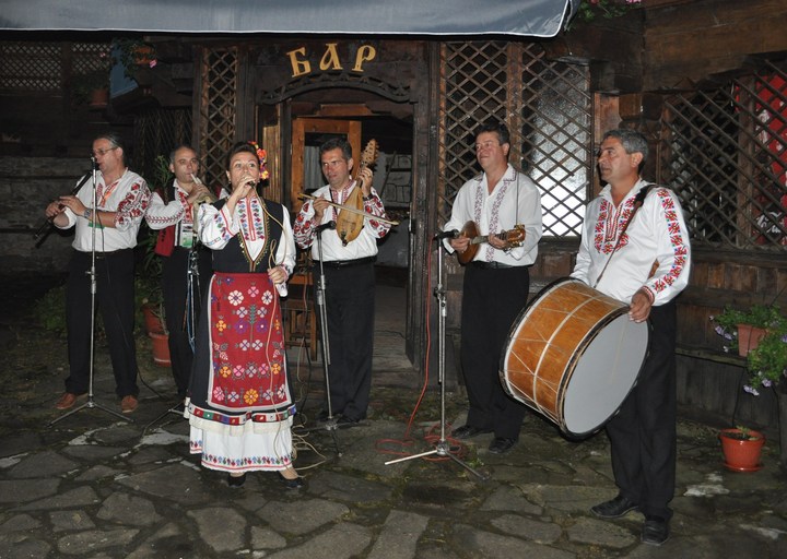 Zornitsa Orchestra in Balkanfolk 2010 Workshop