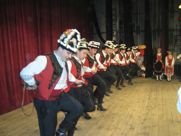 Balkan Folk Ensemble - Koledari 