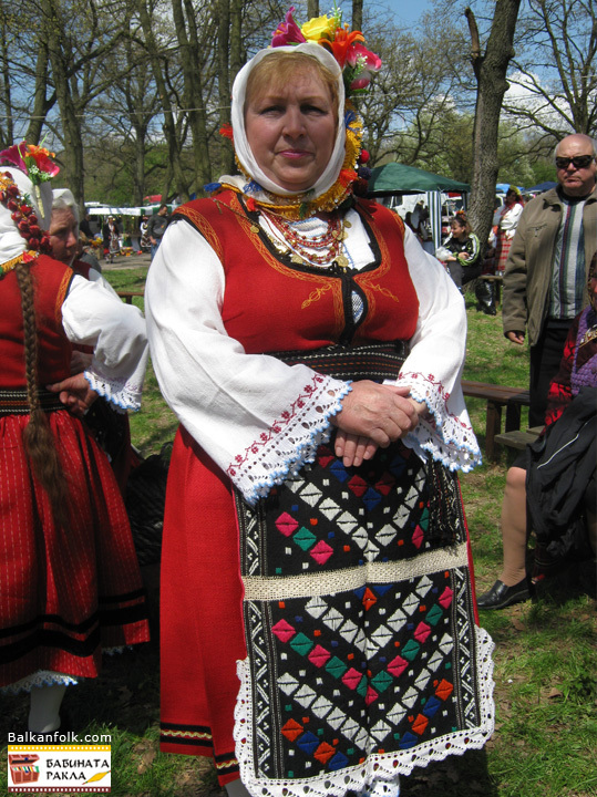 Traje tradicional búlgara de Padina, Región Varna